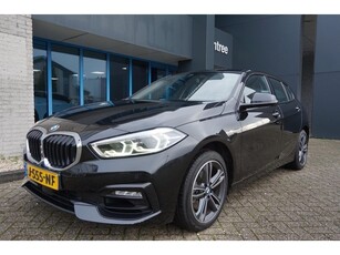 BMW 1-serie 118i Executive Edition automaat / navigatie /