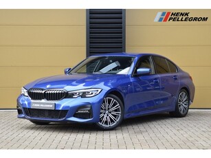 BMW 3-serie 320i High Executive * M Sportpakket * Stuurwiel