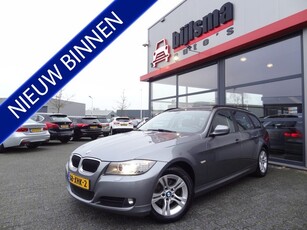 BMW 3 Serie Touring 318i Luxury Line NL-AUTO NAVI