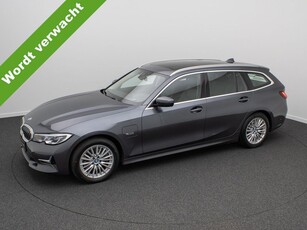 BMW 3 Serie Touring 320e Luxury Line Head Up ACC Innovatie