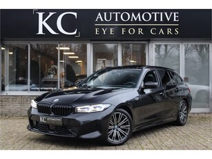 BMW 3 Serie Touring 320i High Executive Pano Trekhaak