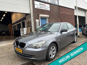 BMW 5-serie 523i JAAR APK &AIRCO