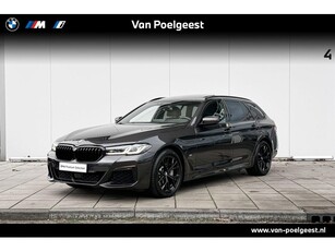 BMW 5 Serie Touring 530i High Executive M-Sport / Driving