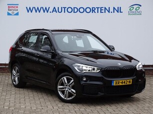 BMW X1 SDrive18i High Executive EditionAUTOMAATTREKHAAK