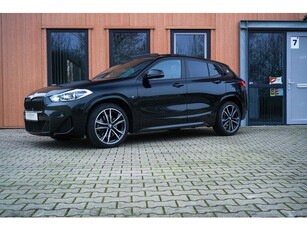 BMW X2 sDrive 20i M-Sport Panorama (bj 2021, automaat)