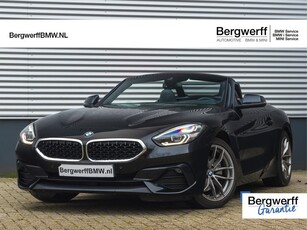 BMW Z4 Roadster sDrive20i - Navigatie - Bluetooth - Leder -