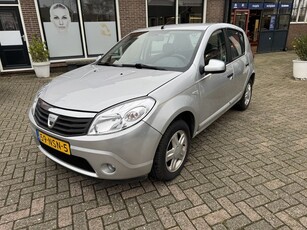 Dacia Sandero 1.2 Lauréate (bj 2010)