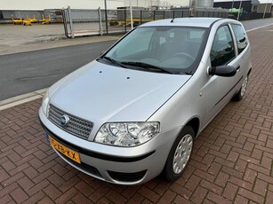 Fiat Punto 1.2 /Airco/St.bkr/Trekhaak/C.V/Nieuwe APK