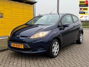 FORD FIESTA 1.0 TITANIUM Bj2014 Airco Navi PDC Koppaking