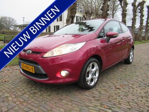 Ford Fiesta 1.25 Titanium Ecc Cruisecontrol xenon Pdc Lm