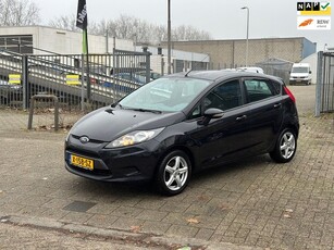 Ford Fiesta 1.25 Trend LAGE KM! ONDERHOUDBOEKJES AANWEZIG