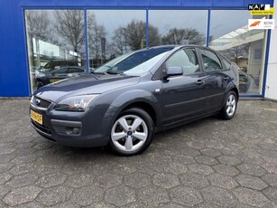 Ford Focus 1.6-16V Futura Airco - Cruise Ctrl. - Elek. Ramen