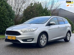 Ford Focus Wagon 1.0 Titanium