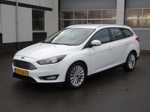 Ford FOCUS Wagon 1.0 Titanium Navigatie, automatische