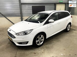 Ford Focus Wagon 1.5 Titanium Edition trekhaak Full option