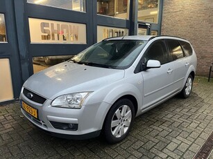 Ford Focus Wagon 1.6-16V Ambiente