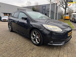 Ford Focus Wagon 2.0 EcoBoost ST-3 2e eigenaar 128.177 km