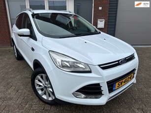 Ford Kuga 1.5 Titanium / Leder / Navi / PDC / Cruise /