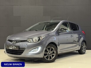 Hyundai i20 1.2i Go! 86PK Elektrisch Schuif/kanteldak