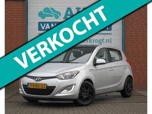 Hyundai I20 1.2i Go! Airco, LM, Black roof, Lage km, APK