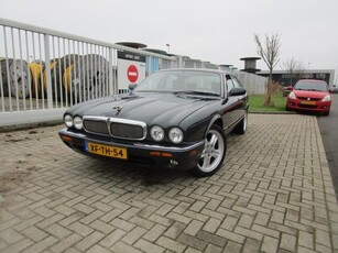 Jaguar XJ 3.2 V8 Executive