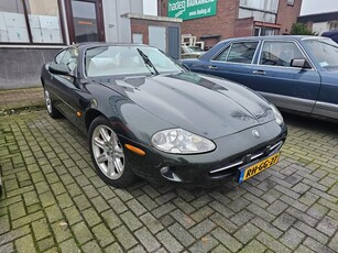 Jaguar XK8 4.0 V8 Coupé lees tekst !!