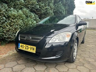 Kia Cee'd 1.4 X-tra - Airco - Trekhaak