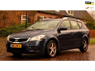 Kia Cee'd Sporty Wagon 1.4 CVVT X-tra met Airco Navi! ZEER