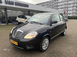 Lancia Ypsilon 1.2 Argento Airco 55Dkm Nap (bj 2011)