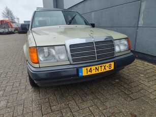 Mercedes-Benz 200-500 (W124) 200 D