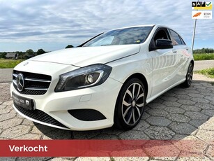 Mercedes-Benz A-klasse 180 AMG Xenon Leder Scherm Velgen