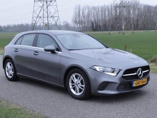 Mercedes-Benz A-klasse 180 Premium Met