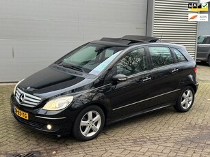 Mercedes-Benz B-klasse 200 CDI / AUTOMAAT / PANORAMADAK /