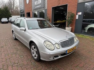 Mercedes-Benz E-klasse Combi 200 K. Avantgarde AUT