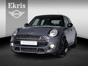 MINI 5-deurs Cooper S Aut. JCW pakket + Harman-Kardon +