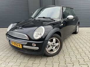 Mini Mini 1.6 One..€1399,-