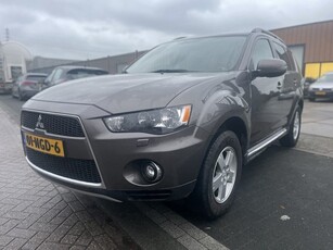 Mitsubishi Outlander 2.0 Intro Edition AUTOMAAT!!