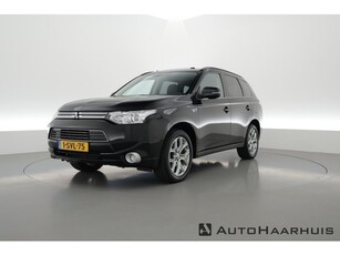 Mitsubishi Outlander 2.0 PHEV Instyle Automaat. Pano