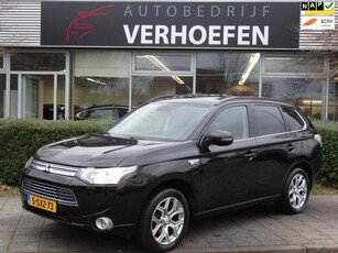 Mitsubishi Outlander 2.0 PHEV Instyle+ - PANORAMADAK -