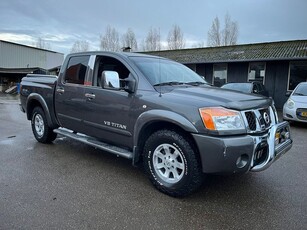 Nissan Titan 5.7 4x4 LE CREW CAB 3500 KG trekgewicht