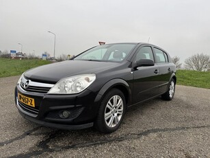 Opel Astra 1.6 Cosmo (bj 2009)