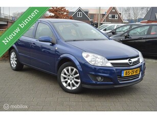 Opel Astra 1.6 Executive 5drs Airco Trekhaak