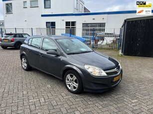 Opel Astra 1.7 CDTi Edition