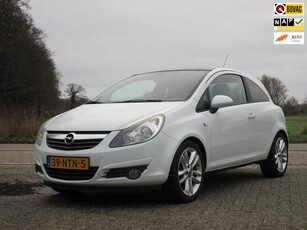 Opel Corsa 1.4-16V Color Edition