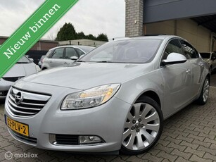 Opel Insignia 1.6 T Business Edition / Sport / Navi / N.A.P