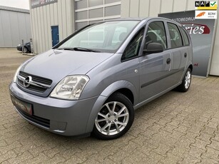 Opel Meriva 1.6 Essentia / Cruise-controle / Trekhaak / LMV