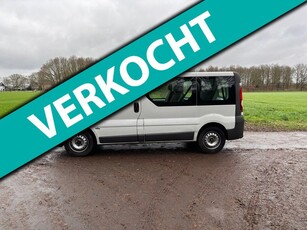 Opel Vivaro Combi 2.5 CDTI L1H1