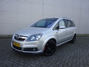 Opel Zafira 2.2 Cosmo 7-Persoons Navi / Trekhaak / Cruise /