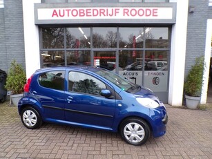 Peugeot 107 1.0-12V 5-Drs Automaat AUTOMAAT,AIRCO,ZEER MOOI