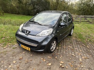 Peugeot 107 1.0-12V Millesim 200 AIRCO (bj 2011)